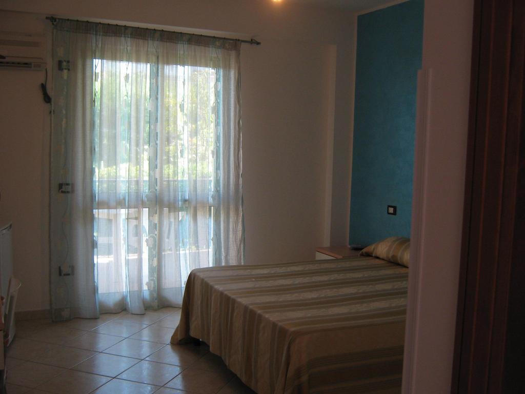 Bed And Breakfast Cirelli Scalea Zimmer foto